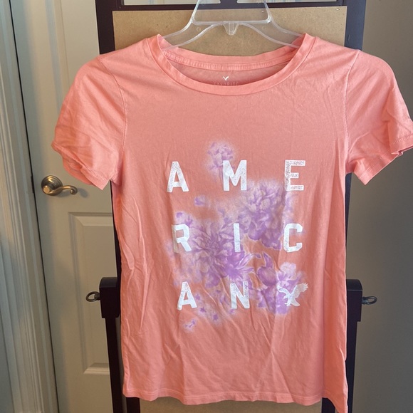NWOT American Eagle Favorite T tshirt M - Picture 2 of 4